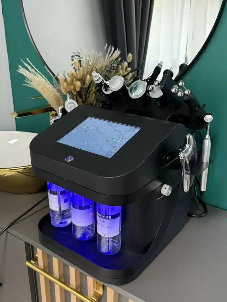 Multifunkčný kozmetický prístroj Hydradermabrázia 10v1 – Obrázok 4